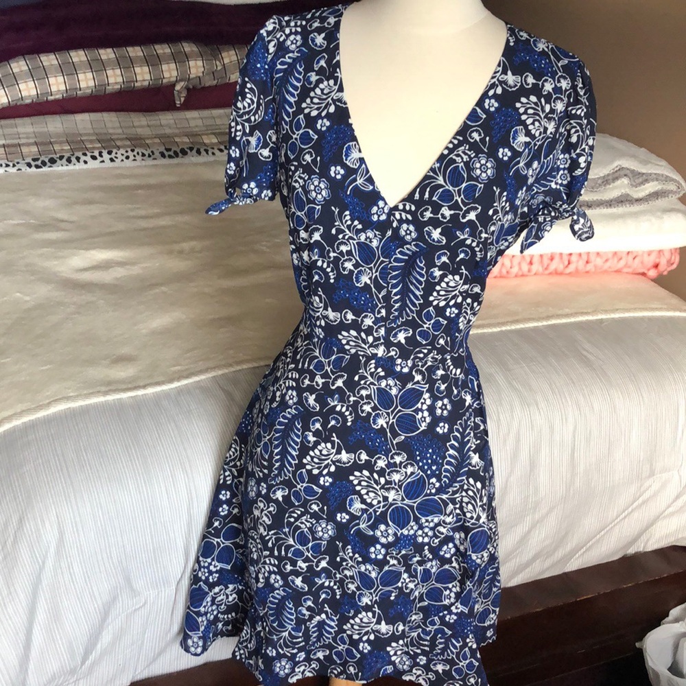 J.crew - Floral Sheath Dress - 8 - Blue